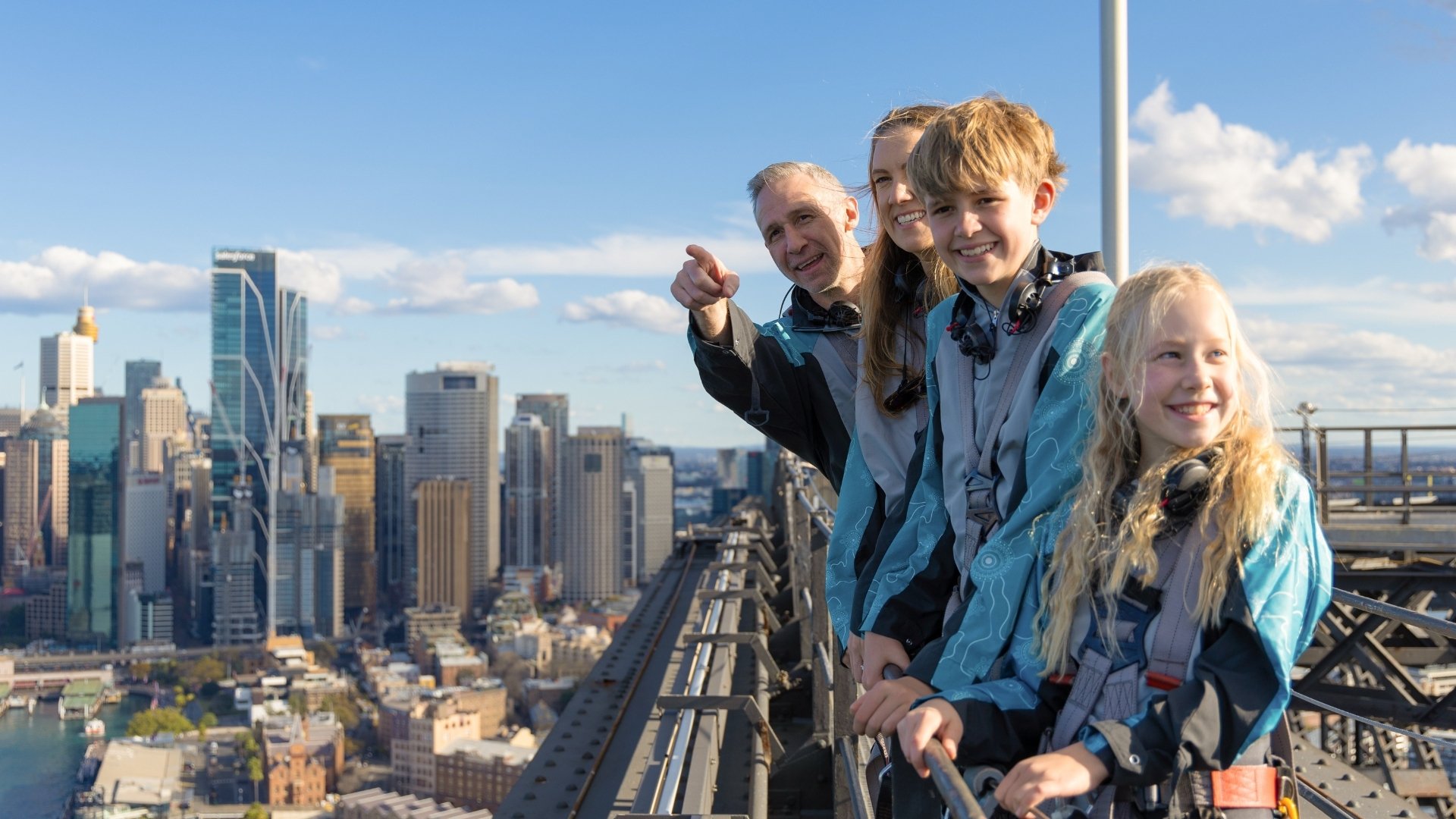 Family_Summit_Ultimate_Climb_BridgeClimbSydney