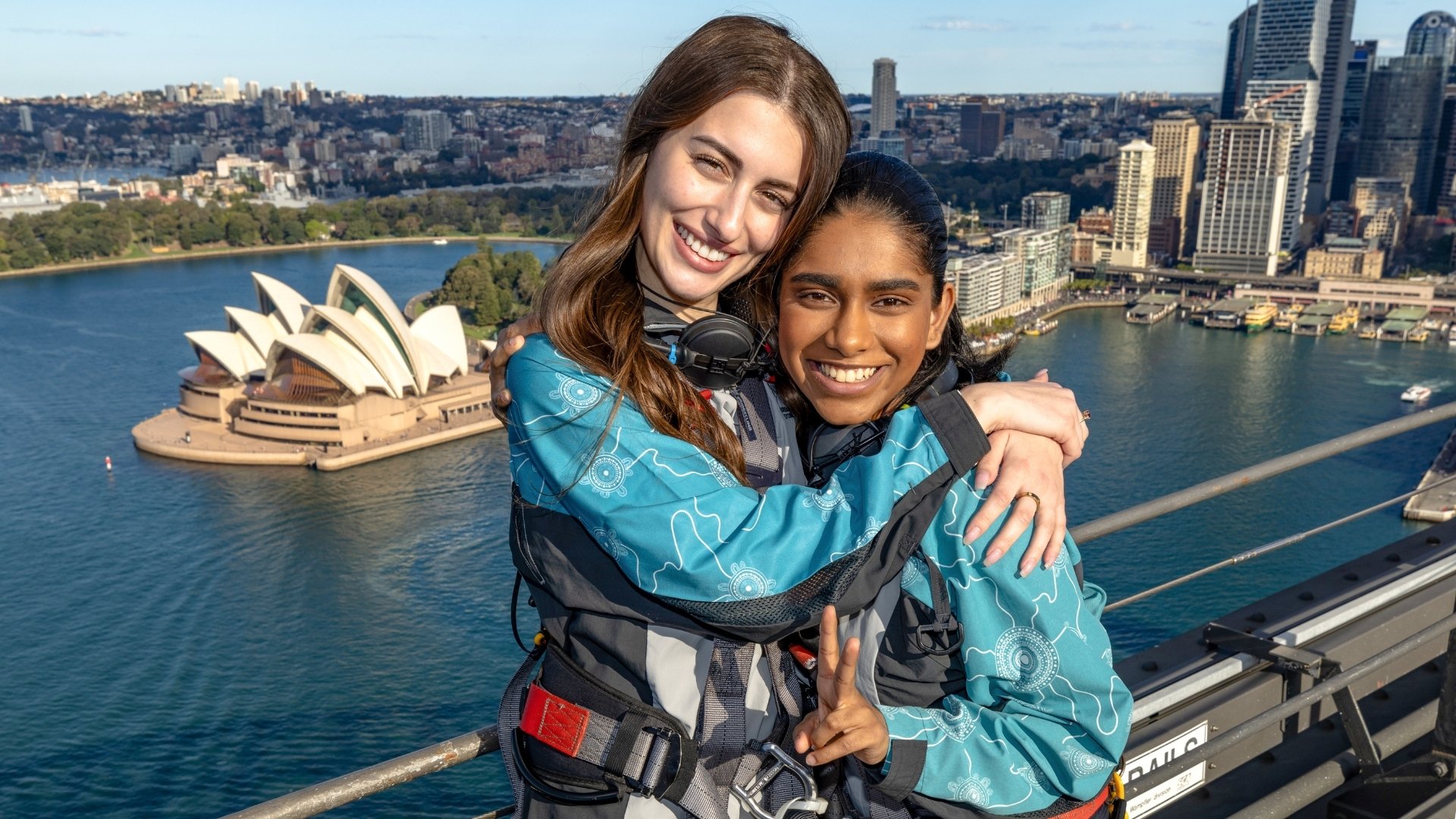Friends_Summit_Ultimate_Climb_BridgeClimbSydney