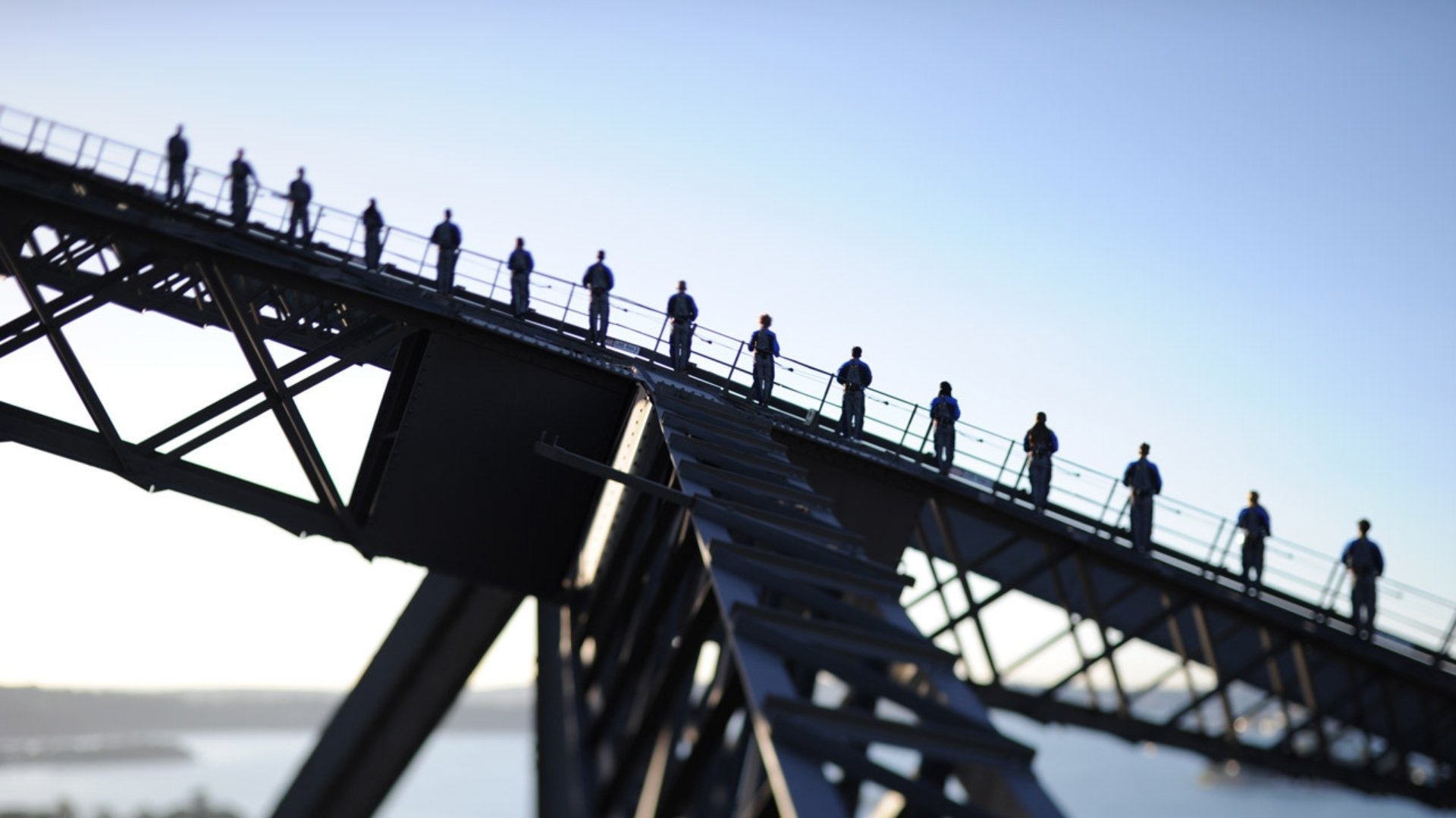 Group_Upper_Arch_Summit_Climb_Silhouette_Landscape_BridgeClimbSydney